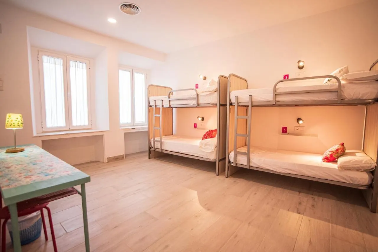 La Flamenka Hostel Seville